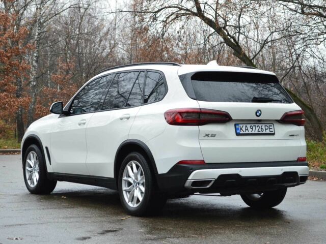 Белый БМВ Х5, объемом двигателя 3 л и пробегом 117 тыс. км за 56000 $, фото 8 на Automoto.ua