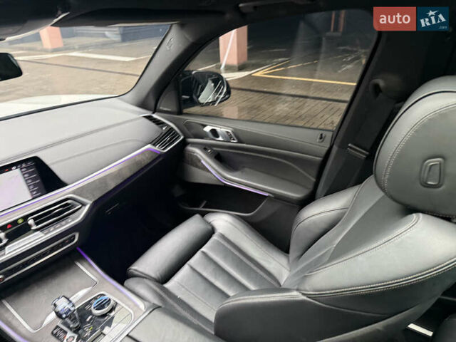 Белый БМВ Х5, объемом двигателя 3 л и пробегом 63 тыс. км за 45000 $, фото 16 на Automoto.ua