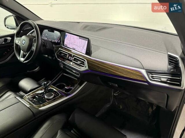 Білий БМВ Х5, об'ємом двигуна 3 л та пробігом 65 тис. км за 22600 $, фото 40 на Automoto.ua