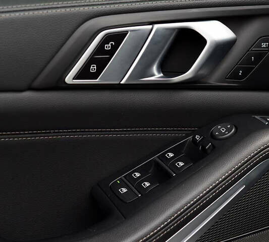 Белый БМВ Х5, объемом двигателя 2.99 л и пробегом 70 тыс. км за 65000 $, фото 12 на Automoto.ua