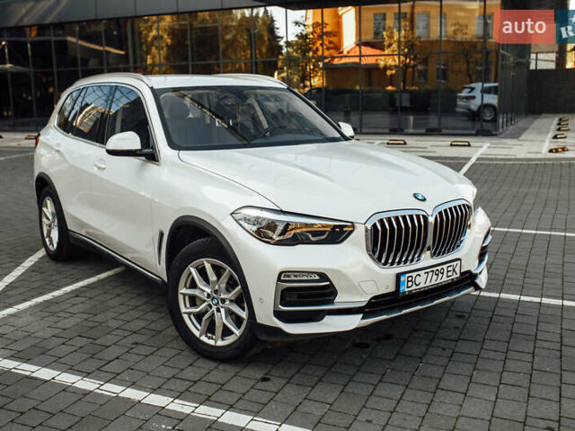 Білий БМВ Х5, об'ємом двигуна 2 л та пробігом 79 тис. км за 49000 $, фото 3 на Automoto.ua