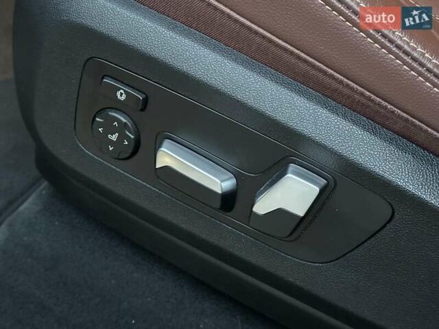 Белый БМВ Х5, объемом двигателя 3 л и пробегом 80 тыс. км за 55980 $, фото 12 на Automoto.ua