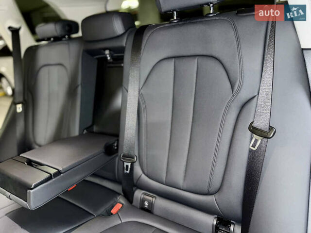 Білий БМВ Х5, об'ємом двигуна 2 л та пробігом 68 тис. км за 54500 $, фото 27 на Automoto.ua