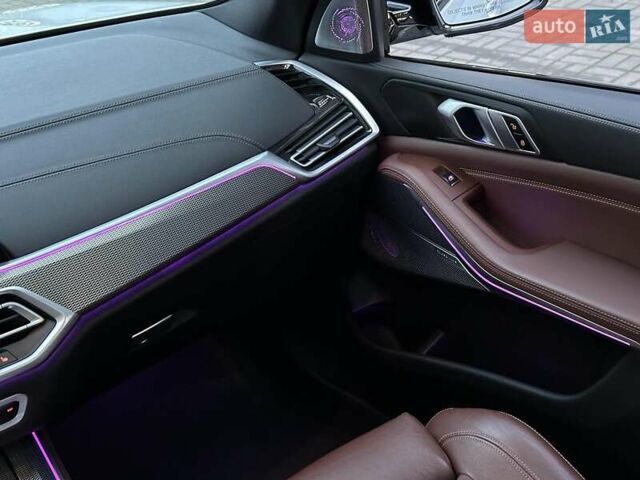 Белый БМВ Х5, объемом двигателя 3 л и пробегом 80 тыс. км за 55980 $, фото 23 на Automoto.ua