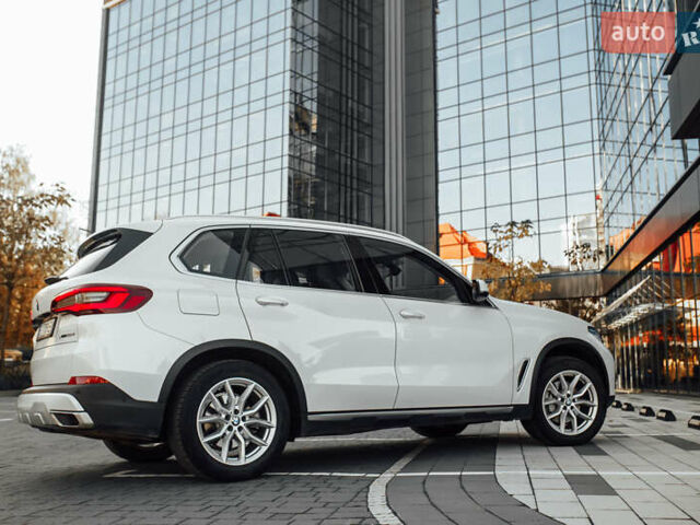 Білий БМВ Х5, об'ємом двигуна 2 л та пробігом 79 тис. км за 49000 $, фото 8 на Automoto.ua