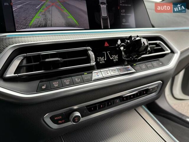 Білий БМВ Х5, об'ємом двигуна 2.99 л та пробігом 92 тис. км за 68000 $, фото 25 на Automoto.ua