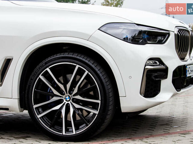 Белый БМВ Х5, объемом двигателя 4.39 л и пробегом 78 тыс. км за 68000 $, фото 21 на Automoto.ua