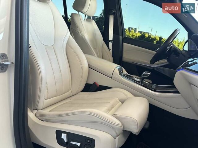 Білий БМВ Х5, об'ємом двигуна 3 л та пробігом 74 тис. км за 52900 $, фото 19 на Automoto.ua