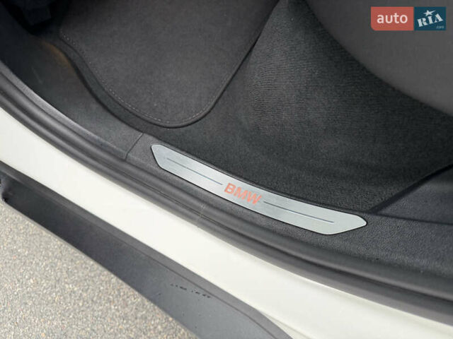Белый БМВ Х5, объемом двигателя 2 л и пробегом 68 тыс. км за 56500 $, фото 19 на Automoto.ua