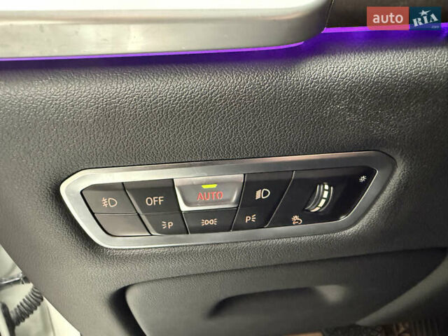 Белый БМВ Х5, объемом двигателя 3 л и пробегом 63 тыс. км за 45000 $, фото 23 на Automoto.ua