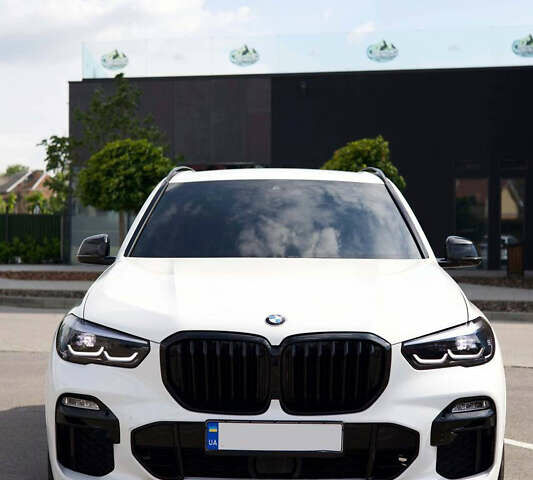 Белый БМВ Х5, объемом двигателя 2.99 л и пробегом 70 тыс. км за 65000 $, фото 5 на Automoto.ua