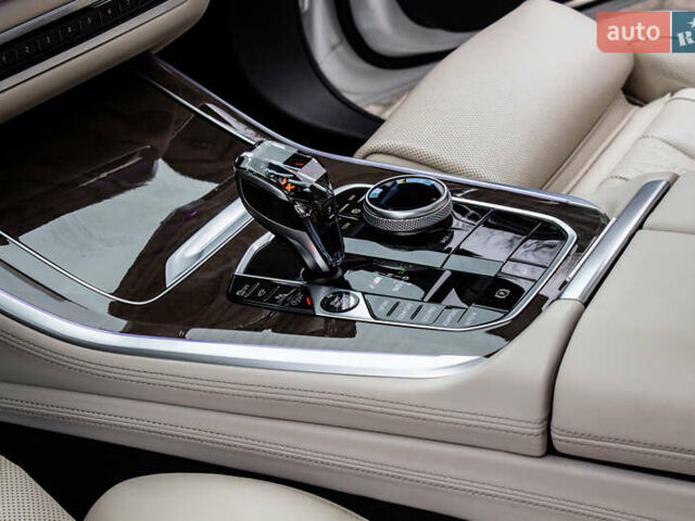 Белый БМВ Х5, объемом двигателя 4.4 л и пробегом 118 тыс. км за 57000 $, фото 74 на Automoto.ua