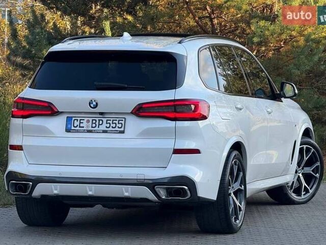 Белый БМВ Х5, объемом двигателя 3 л и пробегом 130 тыс. км за 58700 $, фото 34 на Automoto.ua