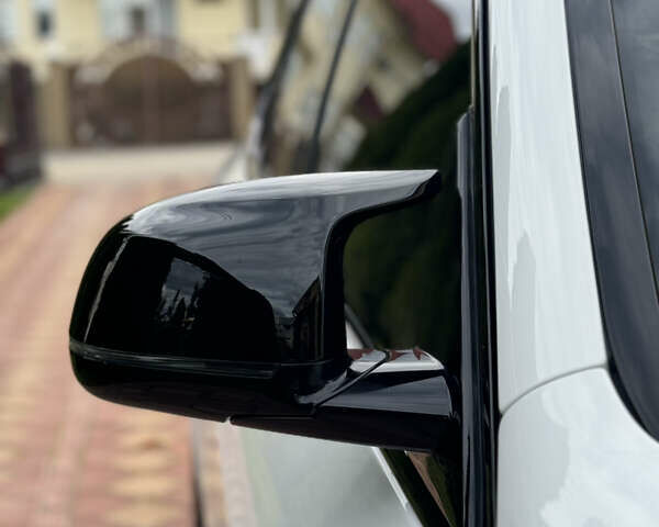 Білий БМВ Х5, об'ємом двигуна 3 л та пробігом 124 тис. км за 53900 $, фото 13 на Automoto.ua