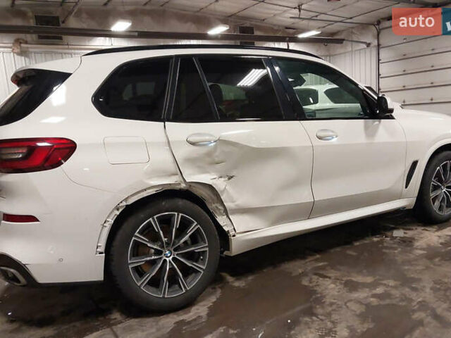 Белый БМВ Х5, объемом двигателя 3 л и пробегом 96 тыс. км за 46799 $, фото 1 на Automoto.ua