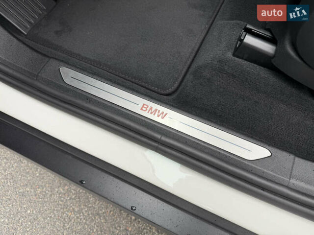 Белый БМВ Х5, объемом двигателя 2 л и пробегом 68 тыс. км за 56500 $, фото 17 на Automoto.ua
