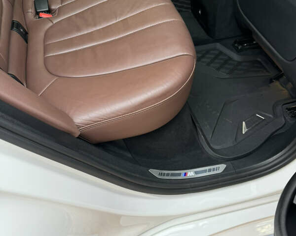 Білий БМВ Х5, об'ємом двигуна 3 л та пробігом 124 тис. км за 53900 $, фото 46 на Automoto.ua