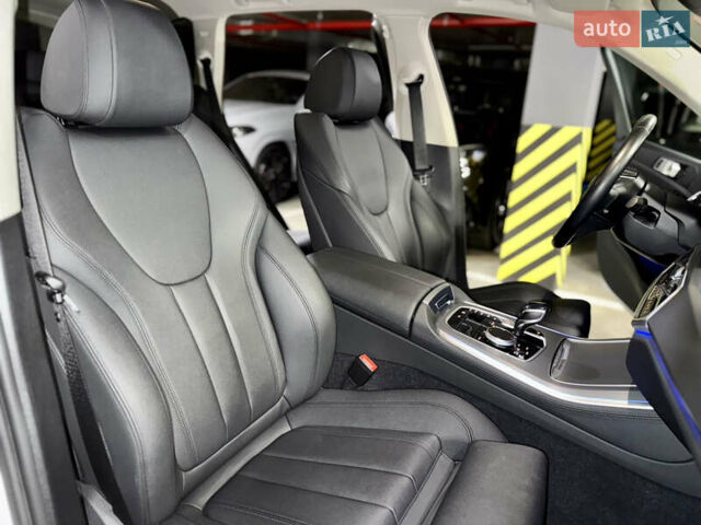 Білий БМВ Х5, об'ємом двигуна 2 л та пробігом 68 тис. км за 54500 $, фото 38 на Automoto.ua