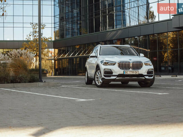 Білий БМВ Х5, об'ємом двигуна 2 л та пробігом 79 тис. км за 49000 $, фото 1 на Automoto.ua