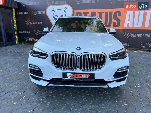 Белый БМВ Х5, объемом двигателя 3 л и пробегом 30 тыс. км за 55000 $, фото 1 на Automoto.ua