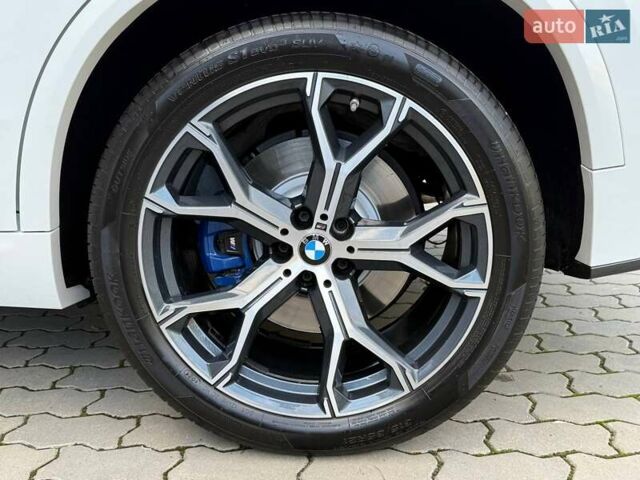 Белый БМВ Х5, объемом двигателя 3 л и пробегом 130 тыс. км за 58700 $, фото 84 на Automoto.ua