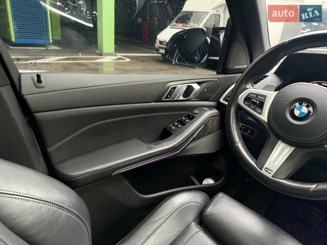 Белый БМВ Х5, объемом двигателя 3 л и пробегом 63 тыс. км за 45000 $, фото 19 на Automoto.ua