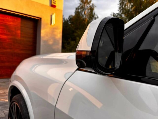 Білий БМВ Х5, об'ємом двигуна 2 л та пробігом 67 тис. км за 31000 $, фото 17 на Automoto.ua