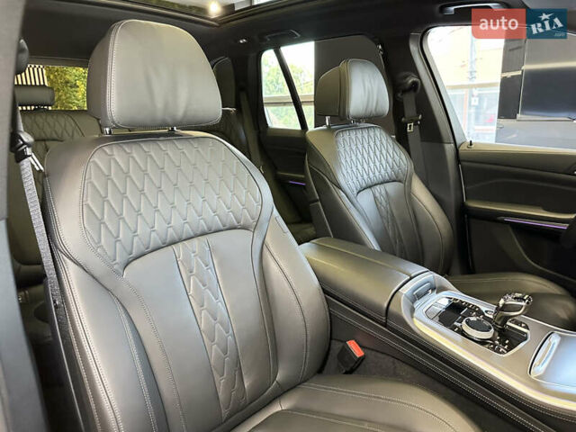 Белый БМВ Х5, объемом двигателя 2.99 л и пробегом 73 тыс. км за 76500 $, фото 65 на Automoto.ua