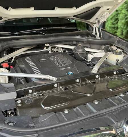 Белый БМВ Х5, объемом двигателя 3 л и пробегом 59 тыс. км за 46000 $, фото 36 на Automoto.ua