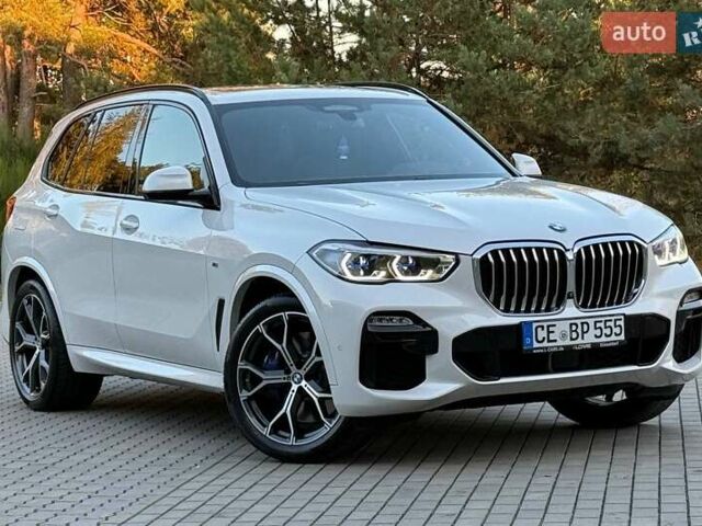 Белый БМВ Х5, объемом двигателя 3 л и пробегом 130 тыс. км за 58700 $, фото 2 на Automoto.ua