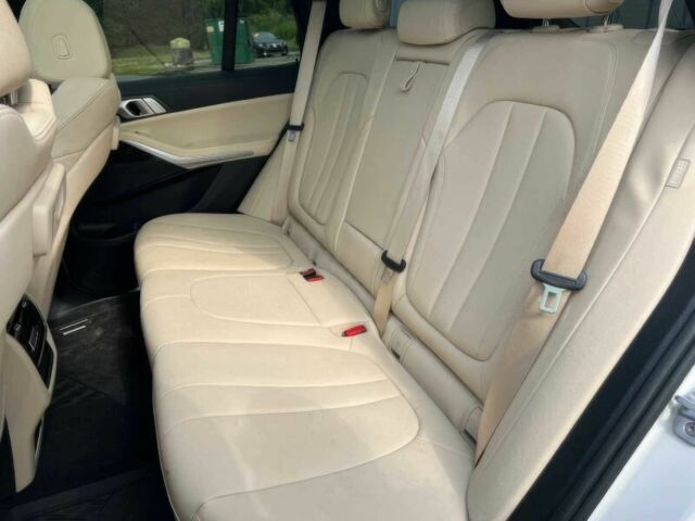 БМВ Х5 2020 в Черновцах на Automoto.ua Белый БМВ Х5, объемом двигателя 3 л и пробегом 33 тыс. км за 28550 $, фото 9 на Automoto.ua