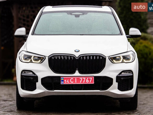 Белый БМВ Х5, объемом двигателя 4.4 л и пробегом 118 тыс. км за 57000 $, фото 1 на Automoto.ua