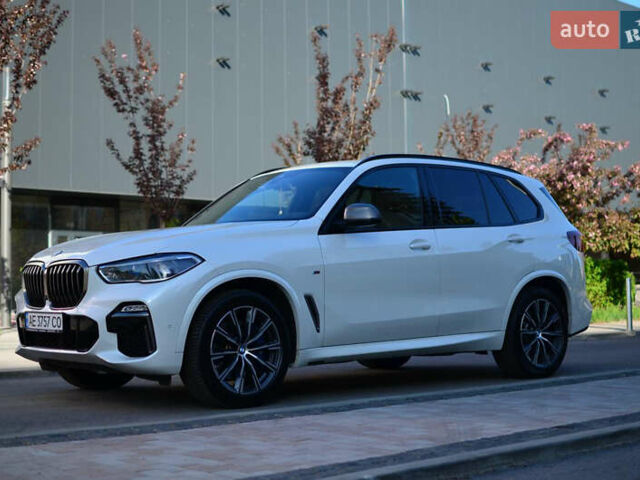 БМВ Х5 2020 в Днепре (Днепропетровске) на Automoto.ua Белый БМВ Х5, объемом двигателя 2.99 л и пробегом 75 тыс. км за 77000 $, фото 2 на Automoto.ua