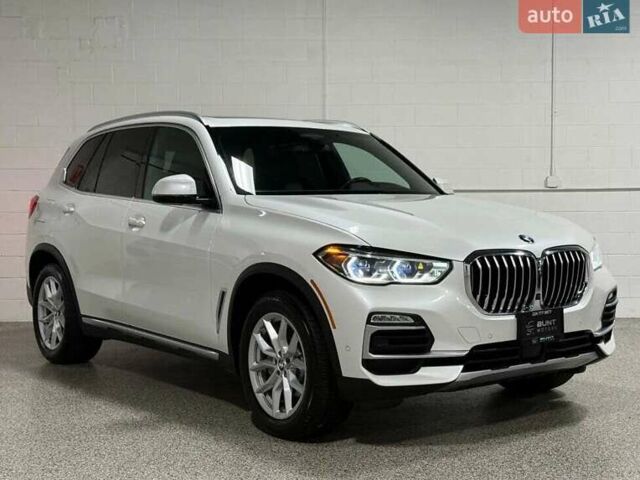 Білий БМВ Х5, об'ємом двигуна 3 л та пробігом 65 тис. км за 22600 $, фото 3 на Automoto.ua