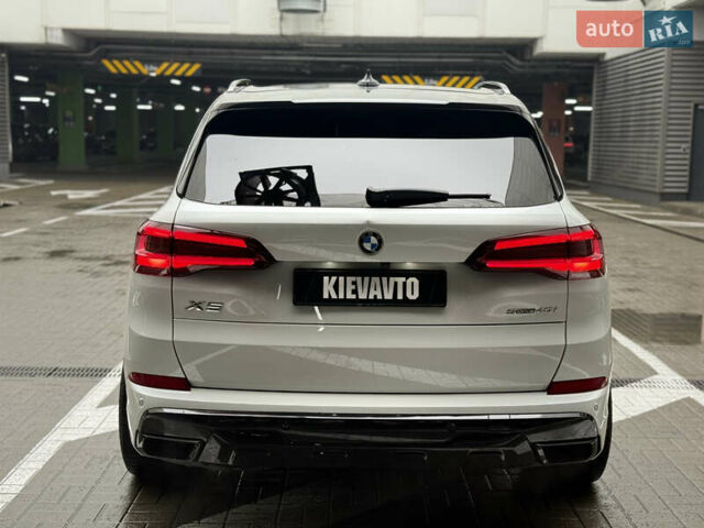 Белый БМВ Х5, объемом двигателя 3 л и пробегом 63 тыс. км за 45000 $, фото 5 на Automoto.ua