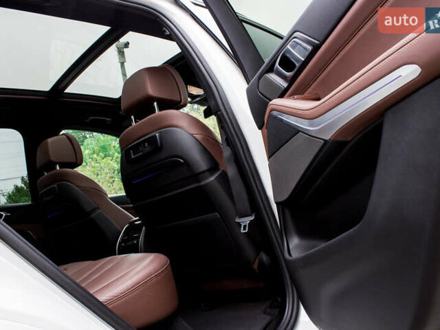 Белый БМВ Х5, объемом двигателя 4.39 л и пробегом 78 тыс. км за 68000 $, фото 62 на Automoto.ua