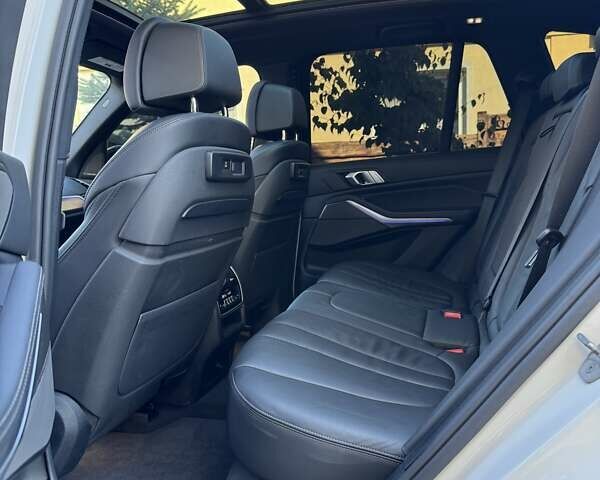 Білий БМВ Х5, об'ємом двигуна 4.39 л та пробігом 144 тис. км за 53000 $, фото 30 на Automoto.ua