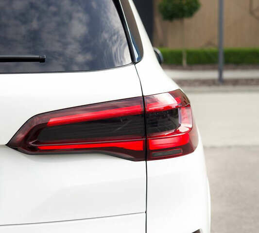 Белый БМВ Х5, объемом двигателя 2.99 л и пробегом 70 тыс. км за 65000 $, фото 21 на Automoto.ua