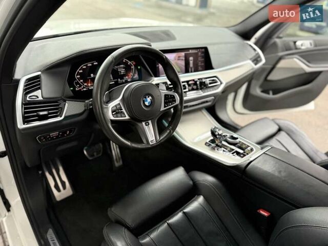Білий БМВ Х5, об'ємом двигуна 2.99 л та пробігом 92 тис. км за 68000 $, фото 12 на Automoto.ua