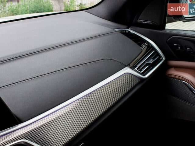 Белый БМВ Х5, объемом двигателя 4.39 л и пробегом 78 тыс. км за 68000 $, фото 100 на Automoto.ua