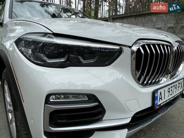 Белый БМВ Х5, объемом двигателя 3 л и пробегом 53 тыс. км за 64500 $, фото 4 на Automoto.ua