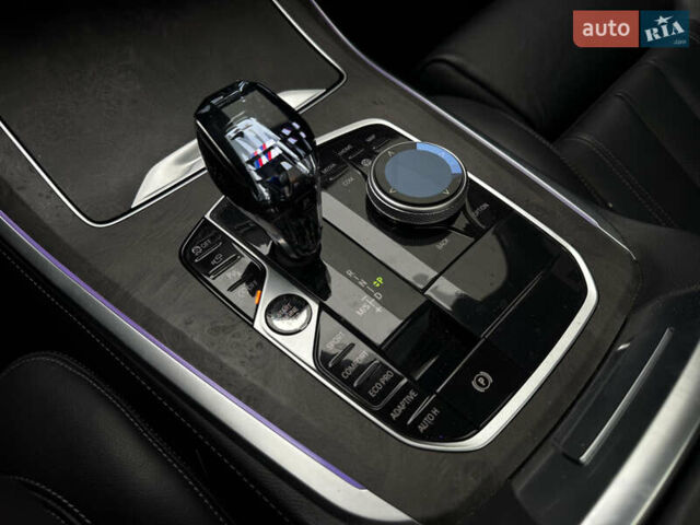 Белый БМВ Х5, объемом двигателя 3 л и пробегом 63 тыс. км за 45000 $, фото 30 на Automoto.ua