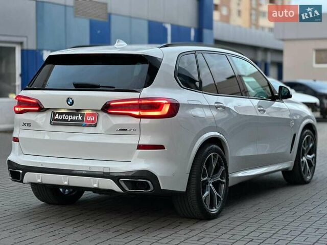 Белый БМВ Х5, объемом двигателя 3 л и пробегом 80 тыс. км за 55980 $, фото 3 на Automoto.ua