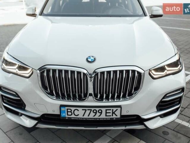Белый БМВ Х5, объемом двигателя 2 л и пробегом 77 тыс. км за 50700 $, фото 1 на Automoto.ua