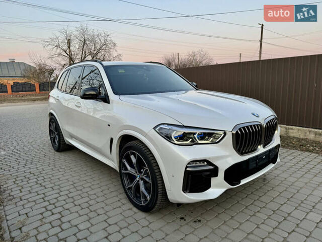 Белый БМВ Х5, объемом двигателя 2.99 л и пробегом 83 тыс. км за 69999 $, фото 5 на Automoto.ua