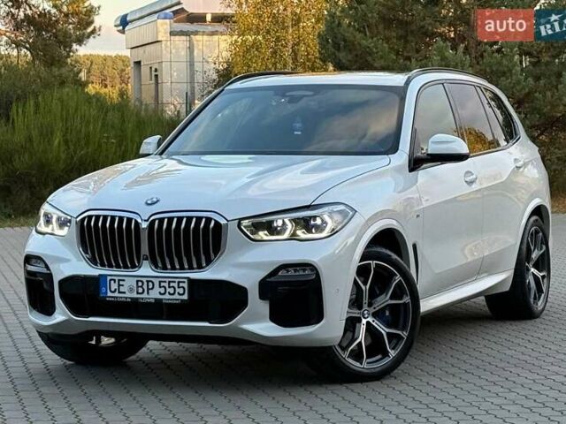 Белый БМВ Х5, объемом двигателя 3 л и пробегом 130 тыс. км за 58700 $, фото 92 на Automoto.ua