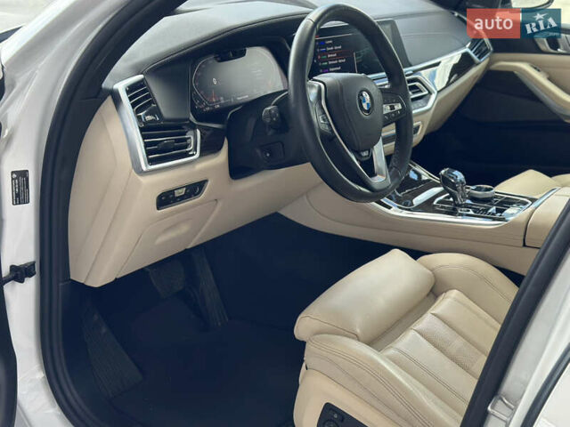 Белый БМВ Х5, объемом двигателя 3 л и пробегом 51 тыс. км за 49800 $, фото 50 на Automoto.ua