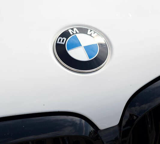 Белый БМВ Х5, объемом двигателя 2.99 л и пробегом 70 тыс. км за 65000 $, фото 15 на Automoto.ua