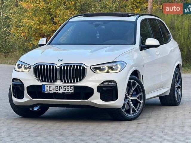 Белый БМВ Х5, объемом двигателя 3 л и пробегом 130 тыс. км за 58700 $, фото 15 на Automoto.ua