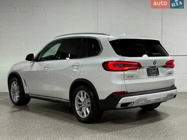 Білий БМВ Х5, об'ємом двигуна 3 л та пробігом 65 тис. км за 22600 $, фото 5 на Automoto.ua